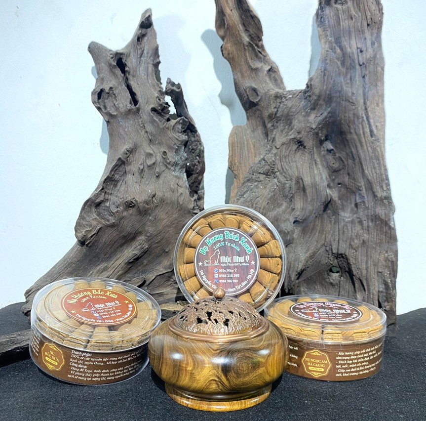 Xông trầm, tinh dầu