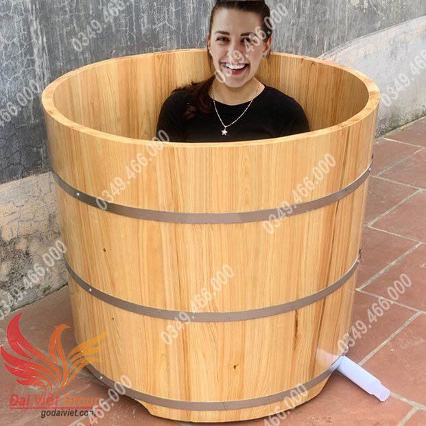 Mẹo sử dụng bồn gỗ ngâm người cùng các thảo dược