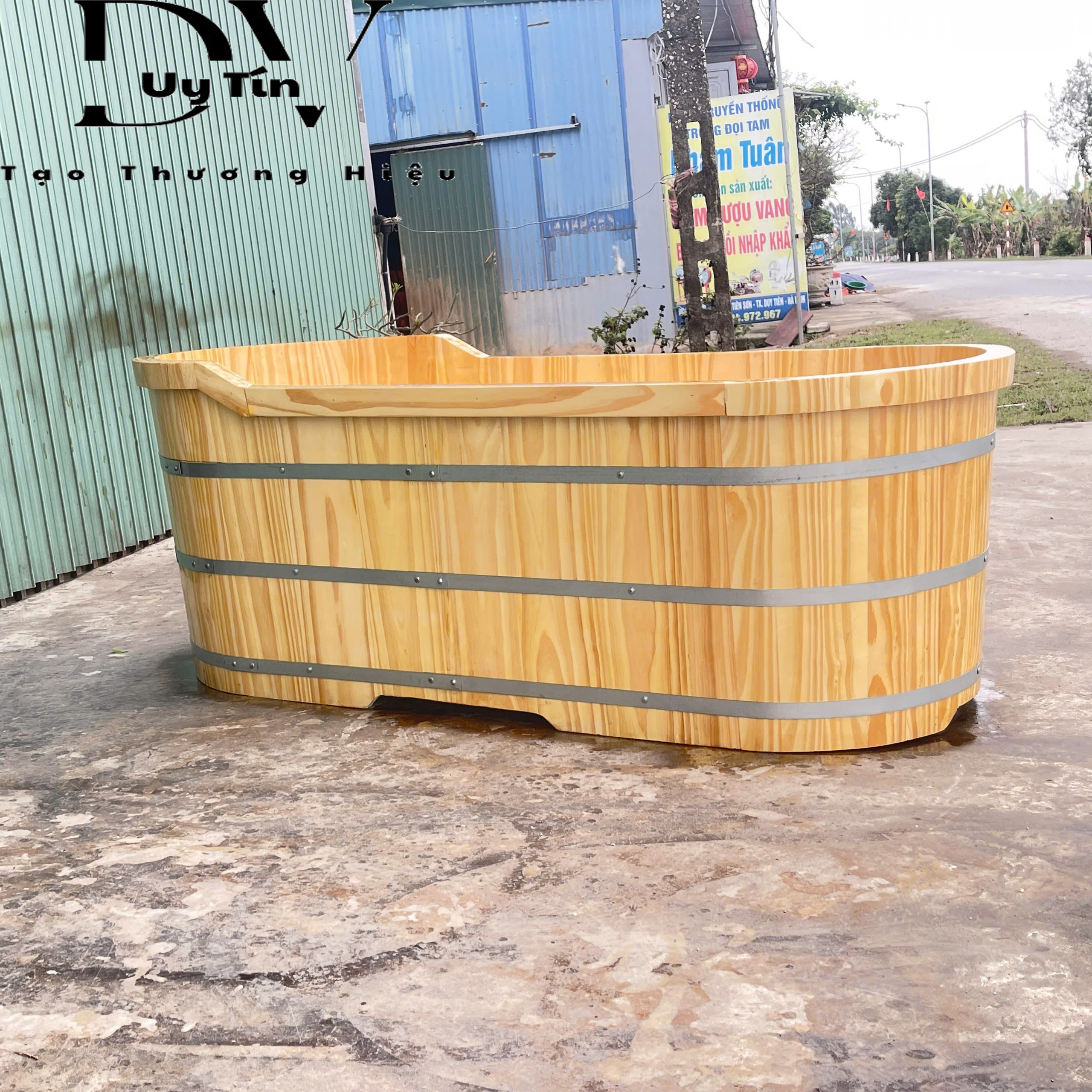 Bồn Ngâm Người Bằng Gỗ