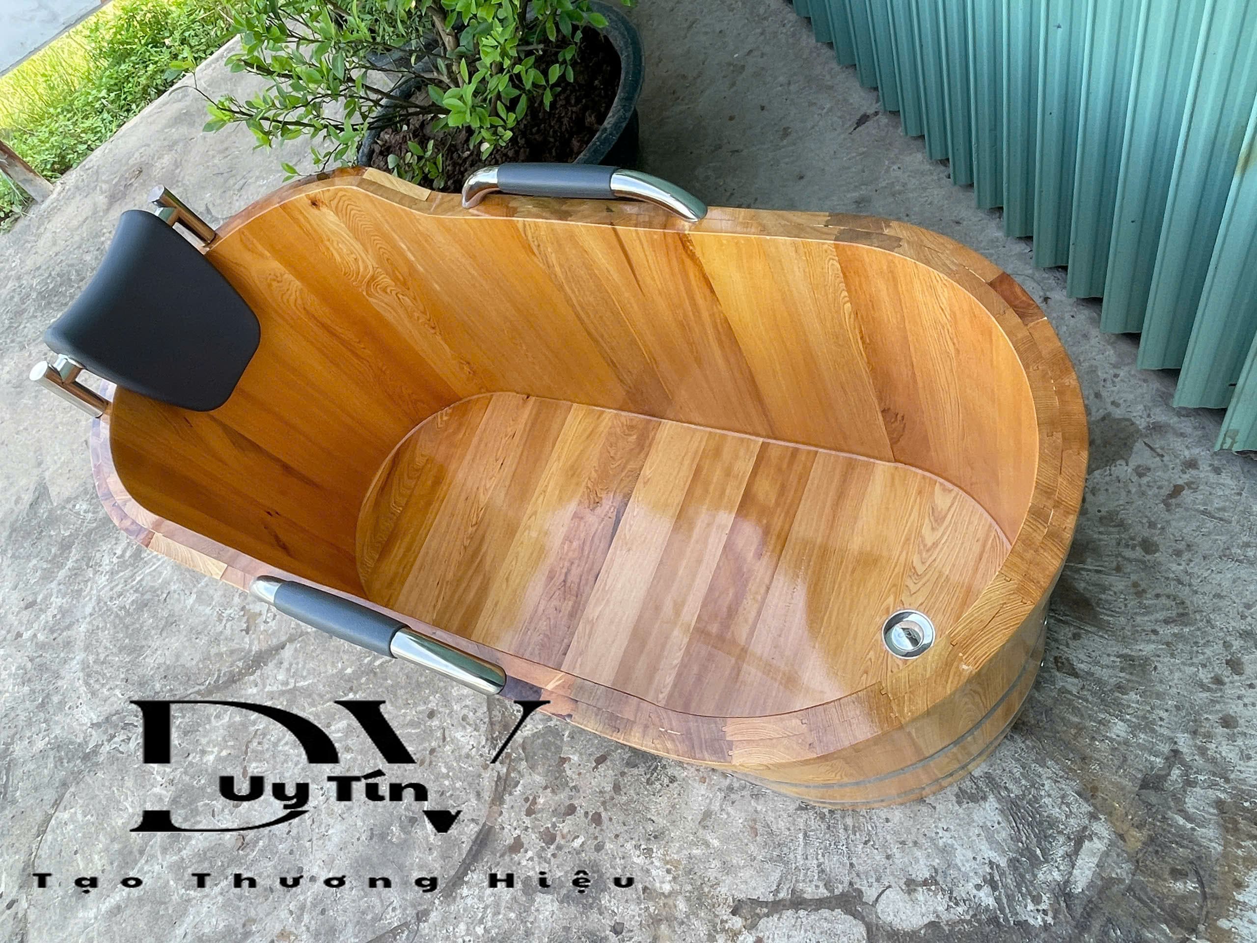 Bồn Tắm Gỗ Pơ Mu Dài 1m5