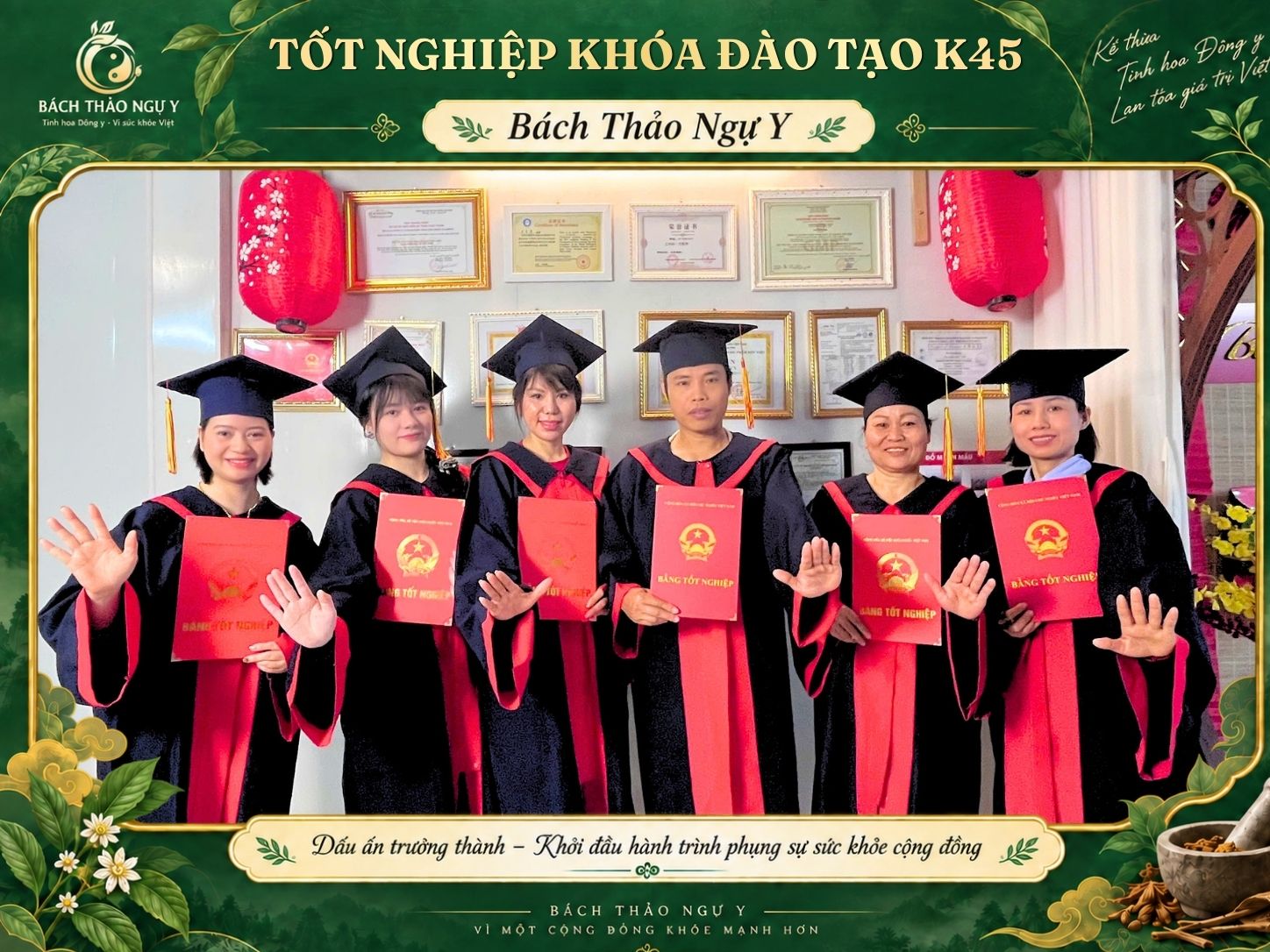 K45 CHÍNH THỨC TỐT NGHIỆP – RỰC RỠ MỘT HÀNH TRÌNH!