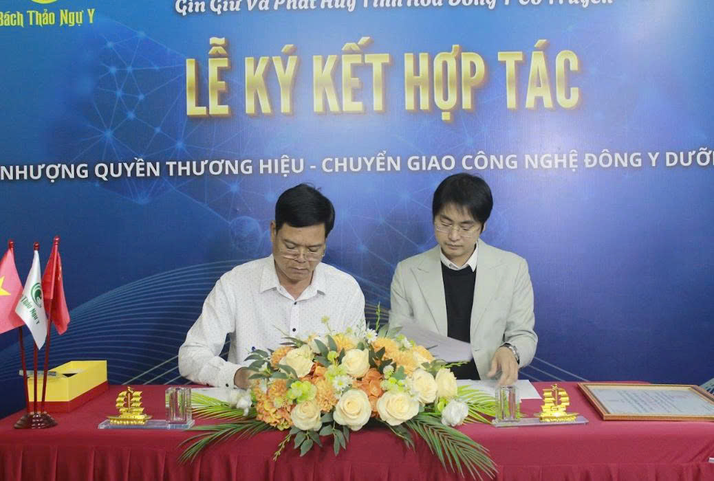 LỄ KÝ KẾT NHƯỢNG QUYỀN ĐÔNG Y DƯỠNG SINH - CƠ SỞ TRƯỜNG TIẾN