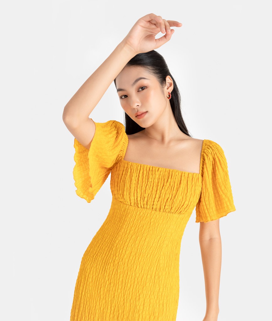 ĐẦM ÔM NINI CỔ VUÔNG TAY XÒE