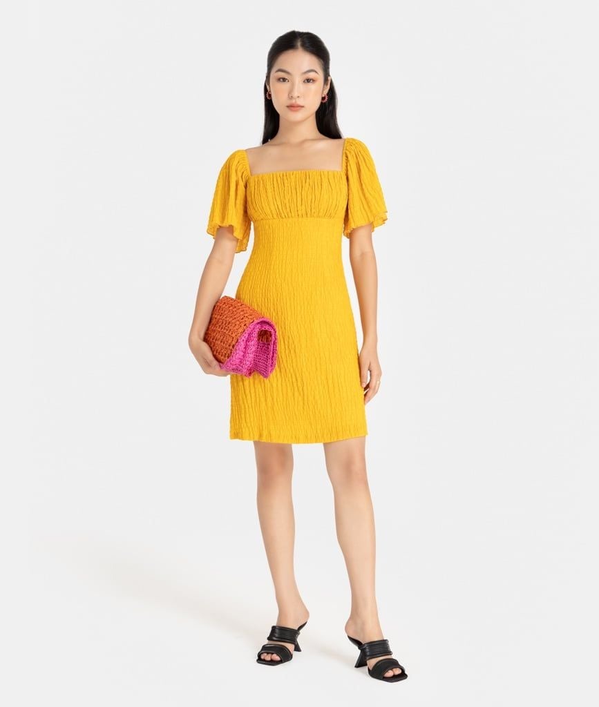 ĐẦM ÔM NINI CỔ VUÔNG TAY XÒE