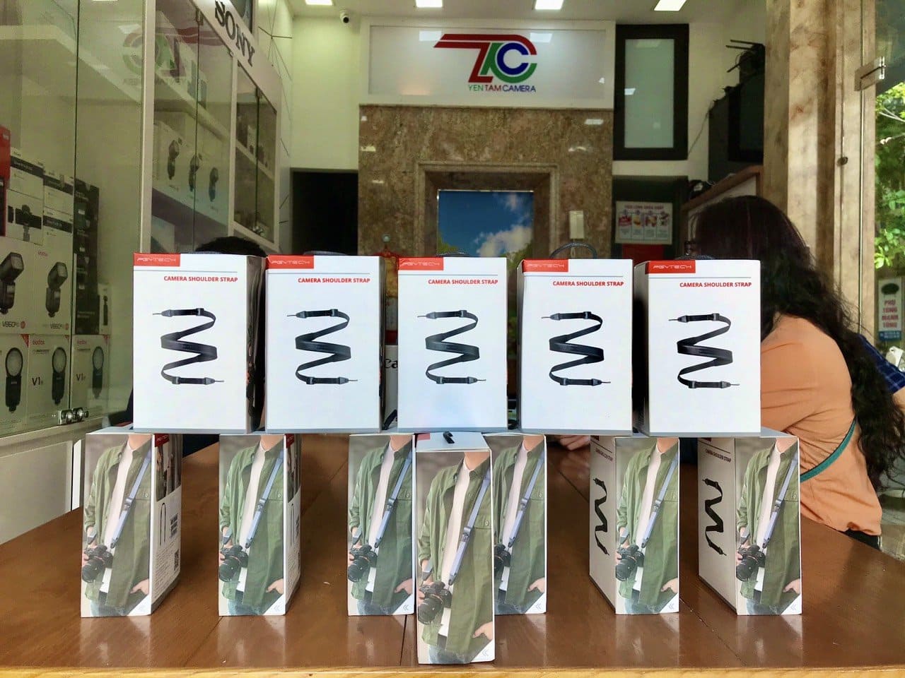 Dây đeo PGYTECH chính hãng giá tốt tại Yến Tâm Camera