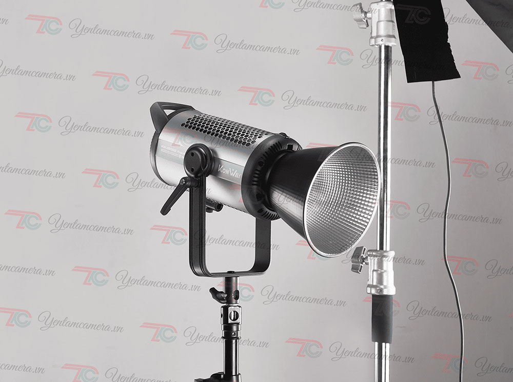 Vì sao cần đèn led hỗ trợ ánh sáng livestream bán hàng?