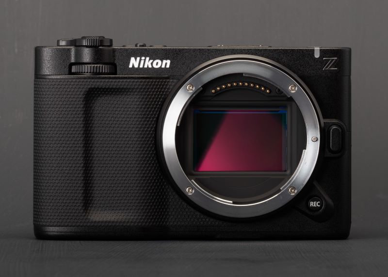 [Đánh giá nhanh] Nikon ZR – Nikon đã chán đứng ngoài cuộc chơi?