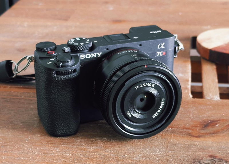 [Đánh giá] Sony A7CR: Sức Mạnh Độ Phân Giải Cao Trong Một Thân Máy Siêu Nhỏ Gọn