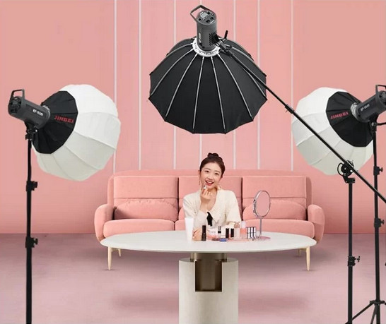 Công dụng của đèn livestream cho máy ảnh và điện thoại