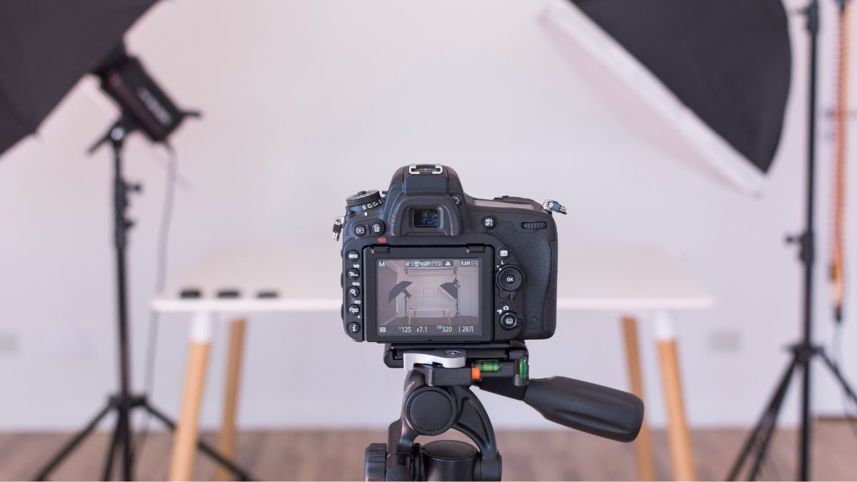 Cung cấp các thiết bị quay phim, chụp ảnh chuyên nghiệp