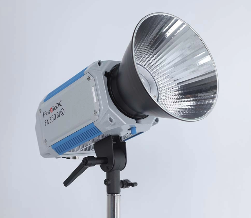 Đèn led fotodiox FX350 sở hữu nhiều đặc điểm nổi bật phù hợp với mọi nhu cầu sử dụng 