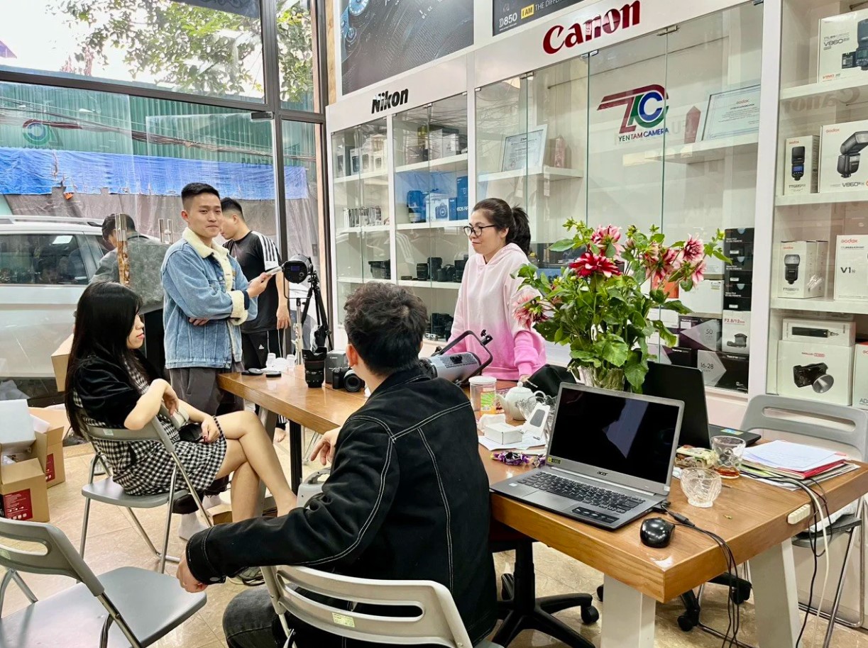 Hàng hoá có sẵn tại kho, bảo đảm về chính sách bảo hành, nguồn gốc hàng hoá rõ ràng minh bạch