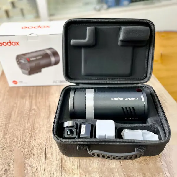 Đèn Flash Godox AD300Pro II
