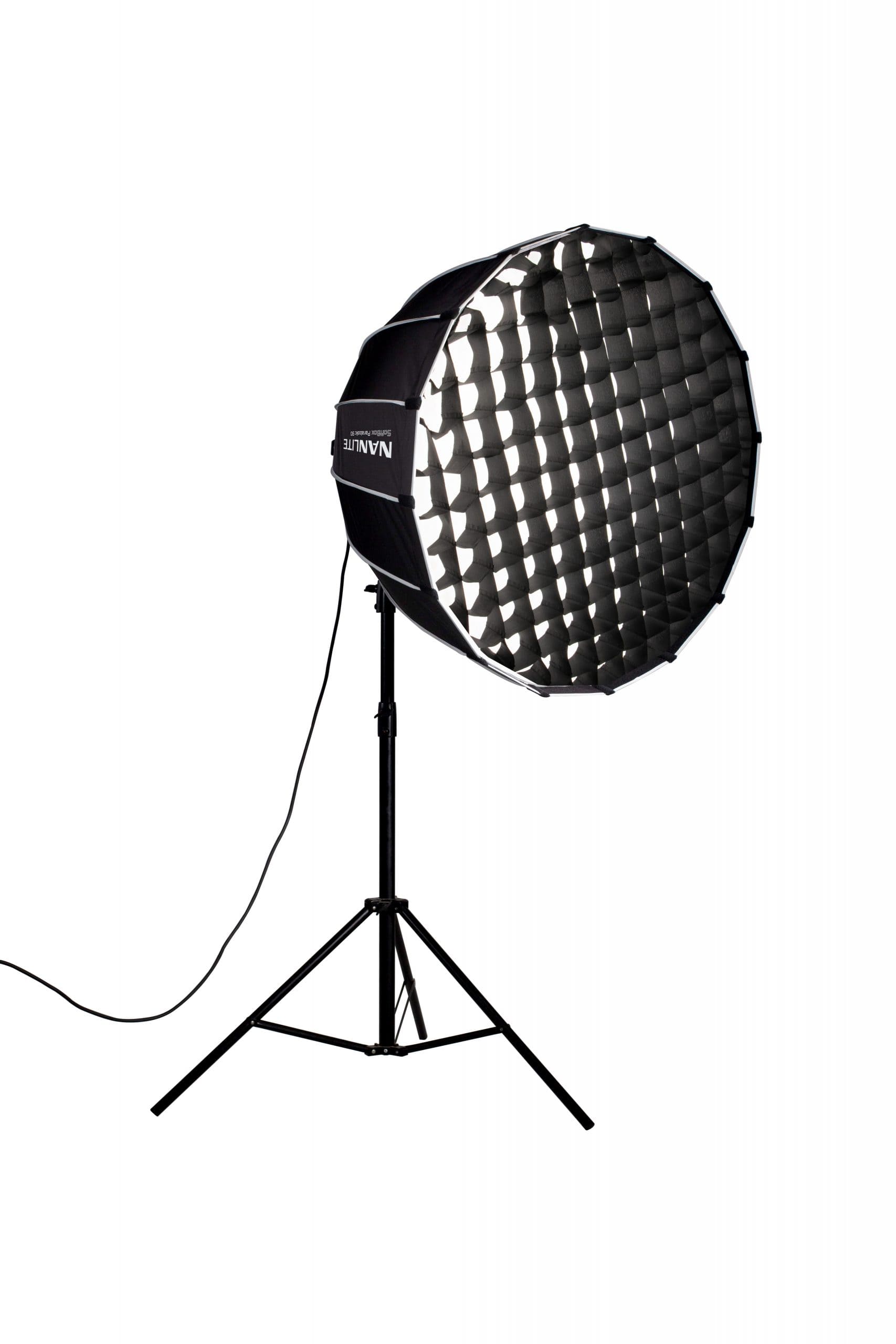 Tổ ong Softbox Nanlite EC-PR90