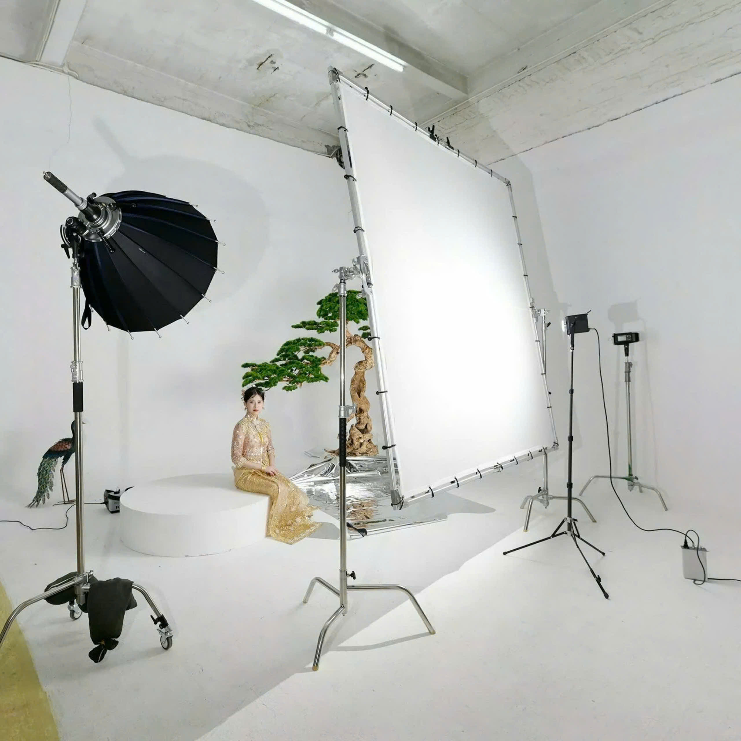 Khung tản sáng 240x240cm- Hàng chính hãng