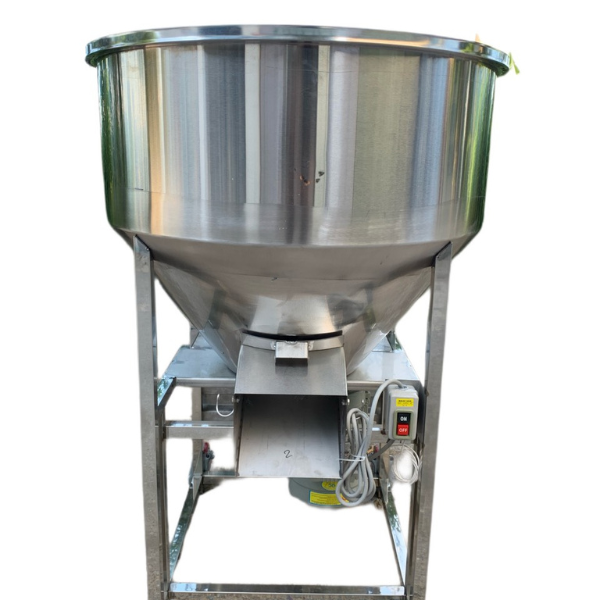 Máy Trộn Cám Giá Từ 5.400k - 8.500k: Lựa Chọn Công Suất 2 - 6 Bao Tối Ưu