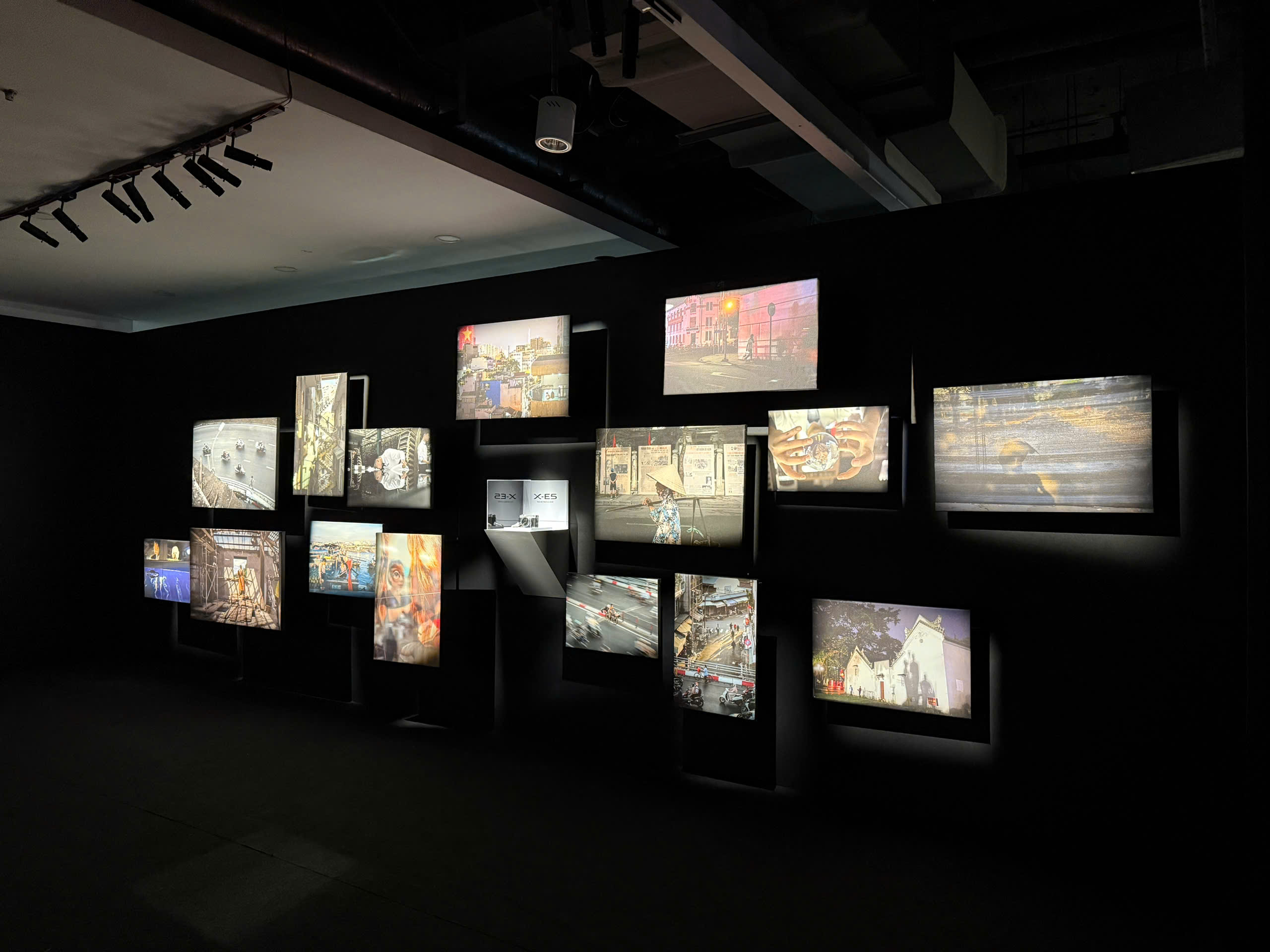 Triển lãm Fujifilm - Ánh Sáng Nâng Tầm Trải Nghiệm