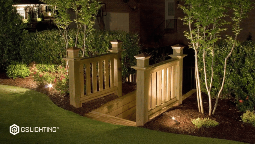 đèn trang trí ngoài trời