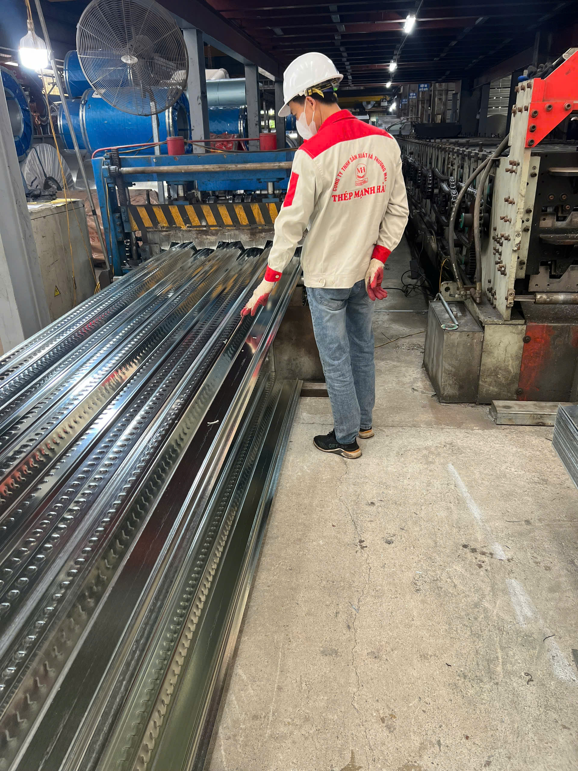 Thông số Sàn Deck Mạ Kẽm | Tấm sàn deck | Sàn thép định hình, giá Sàn deck