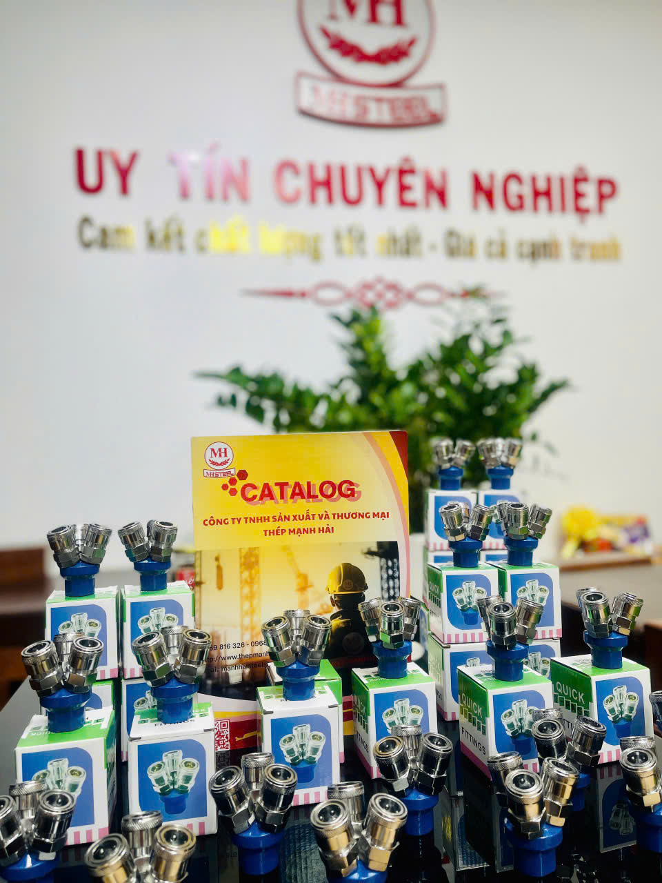 Hộp chia khí | Chạc chia khí 2 ngả, 3 ngả | Đặc Điểm Chia khí có ren, chia khí nối nhanh