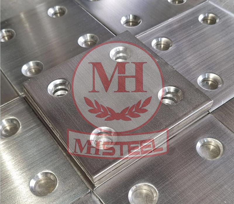 Bản mã inox vuông khoan lỗ bắt vít