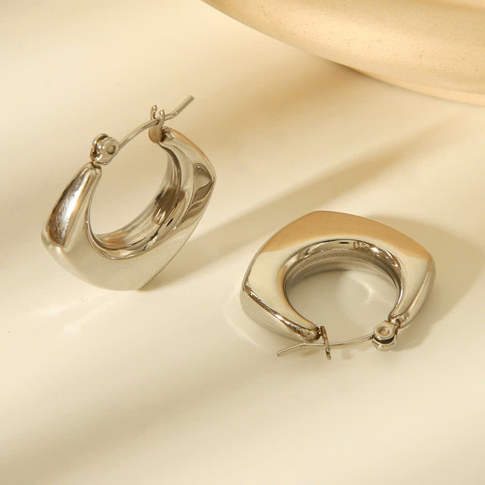 Naomi Hoops
