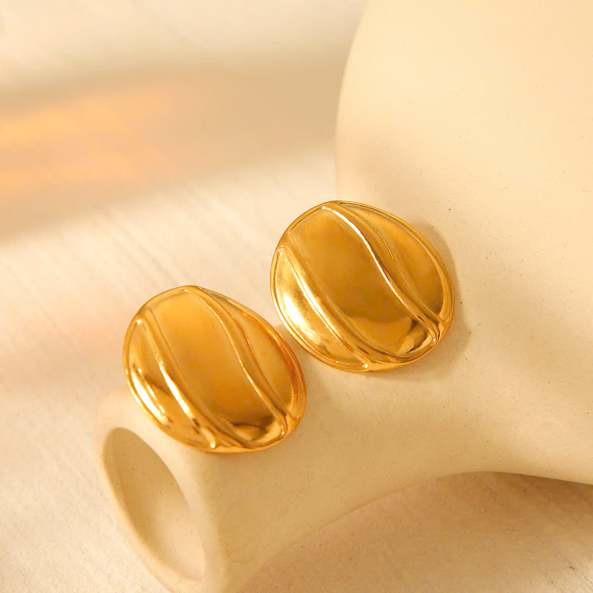 Elena Studs