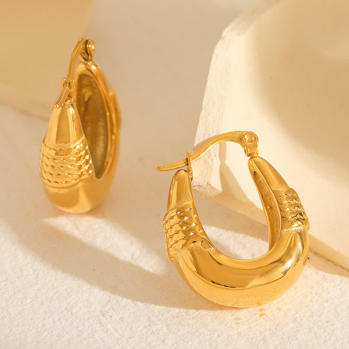 Valentina Hoops