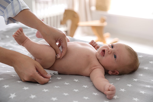 Mùa hè có cần bỏ bỉm không?