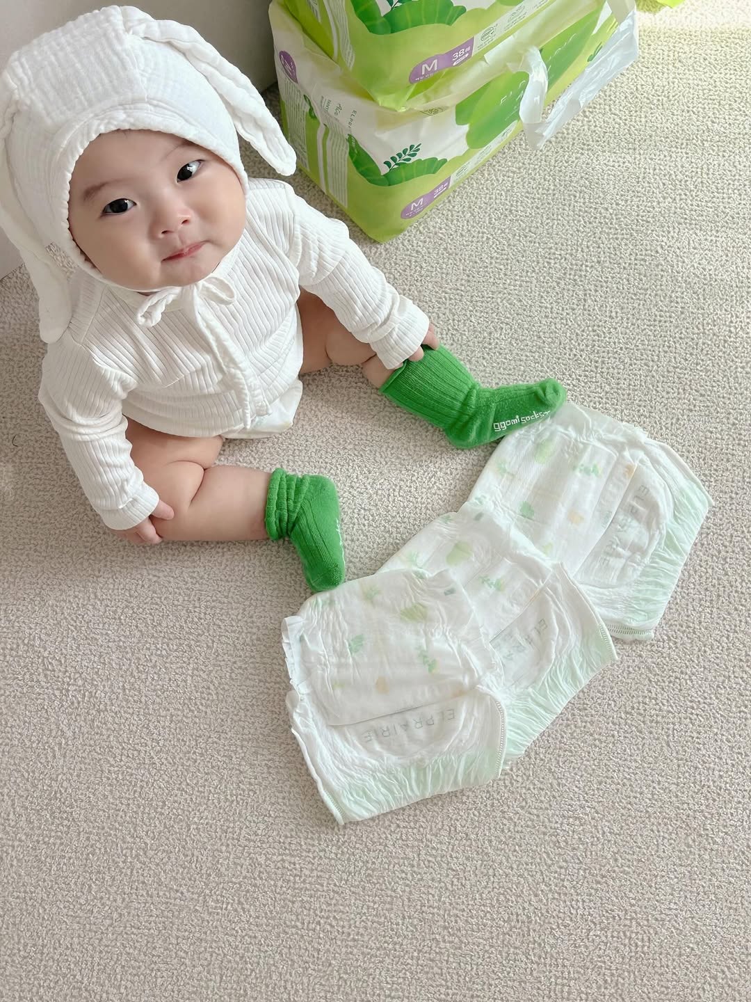 Mùa hè mặc bỉm bao lâu nên thay? Những dấu hiệu mẹ nên để ý