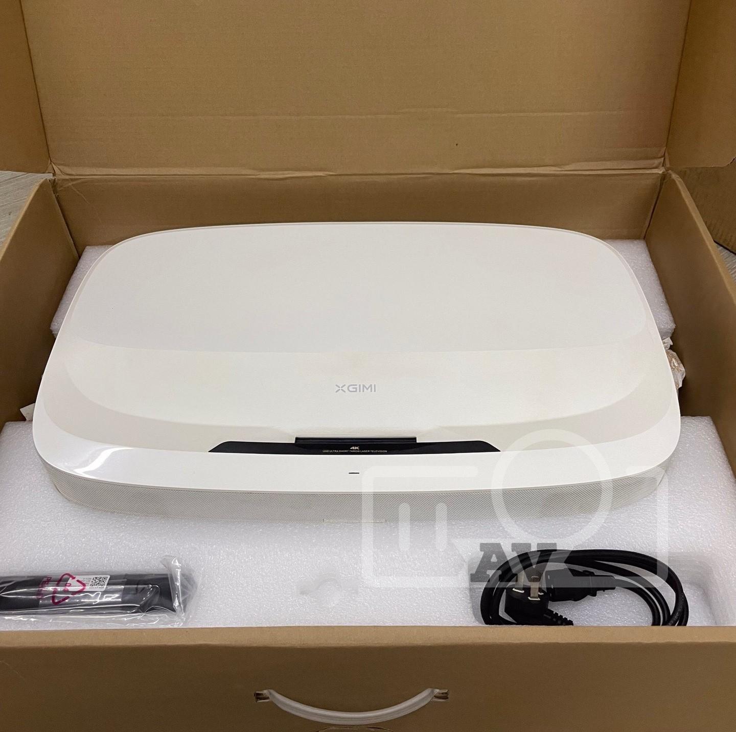 XGIMI LUNE 4K 2200Ansi