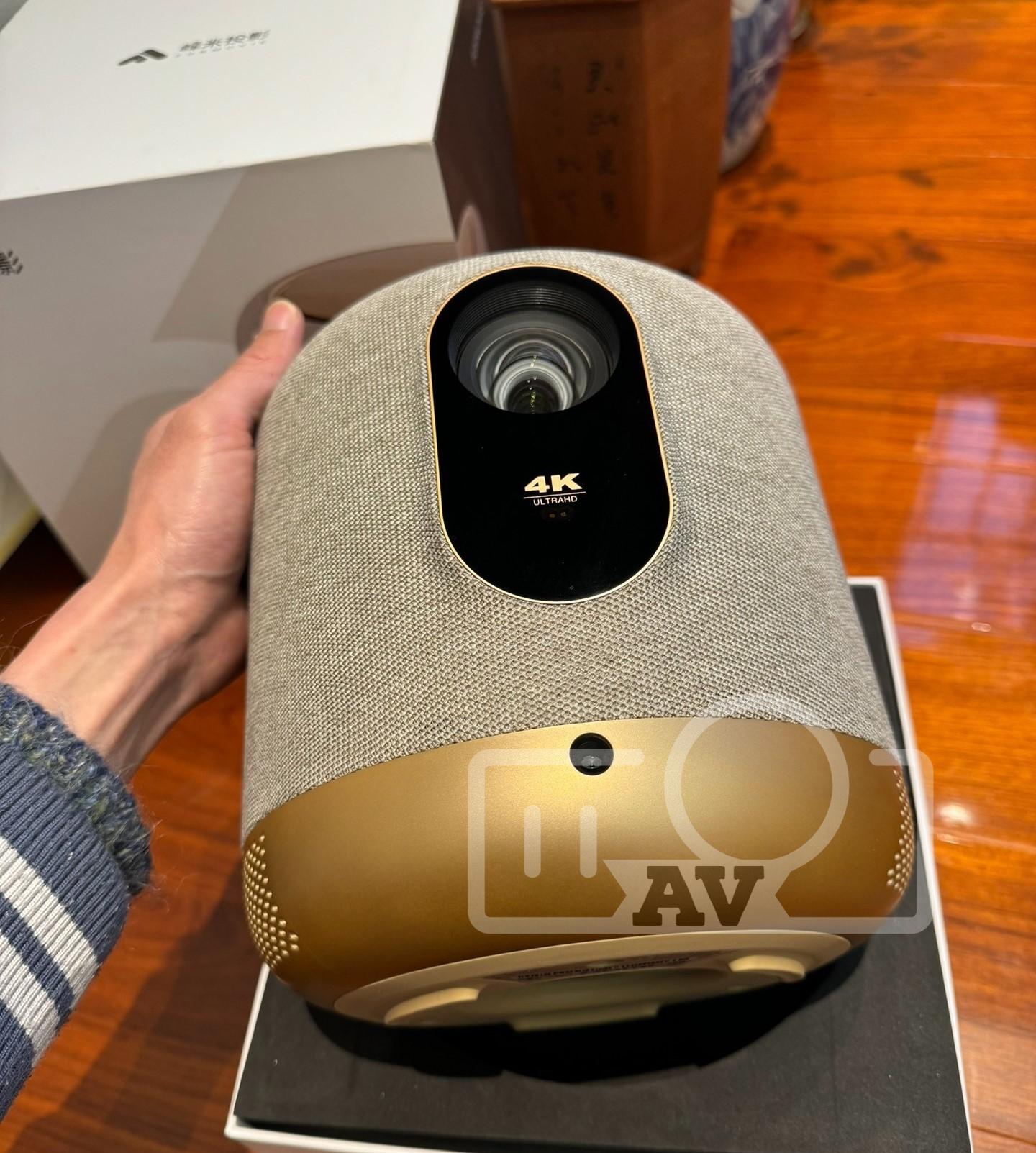Formovie V10 4K laser projector