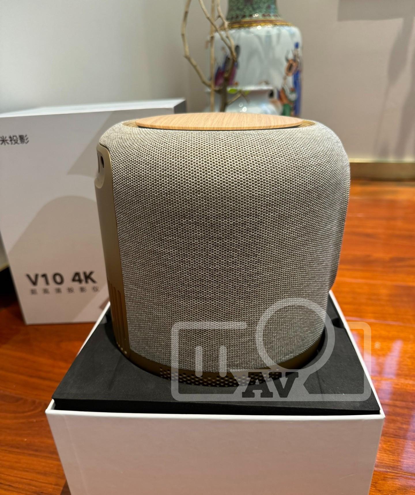 Formovie V10 4K laser projector