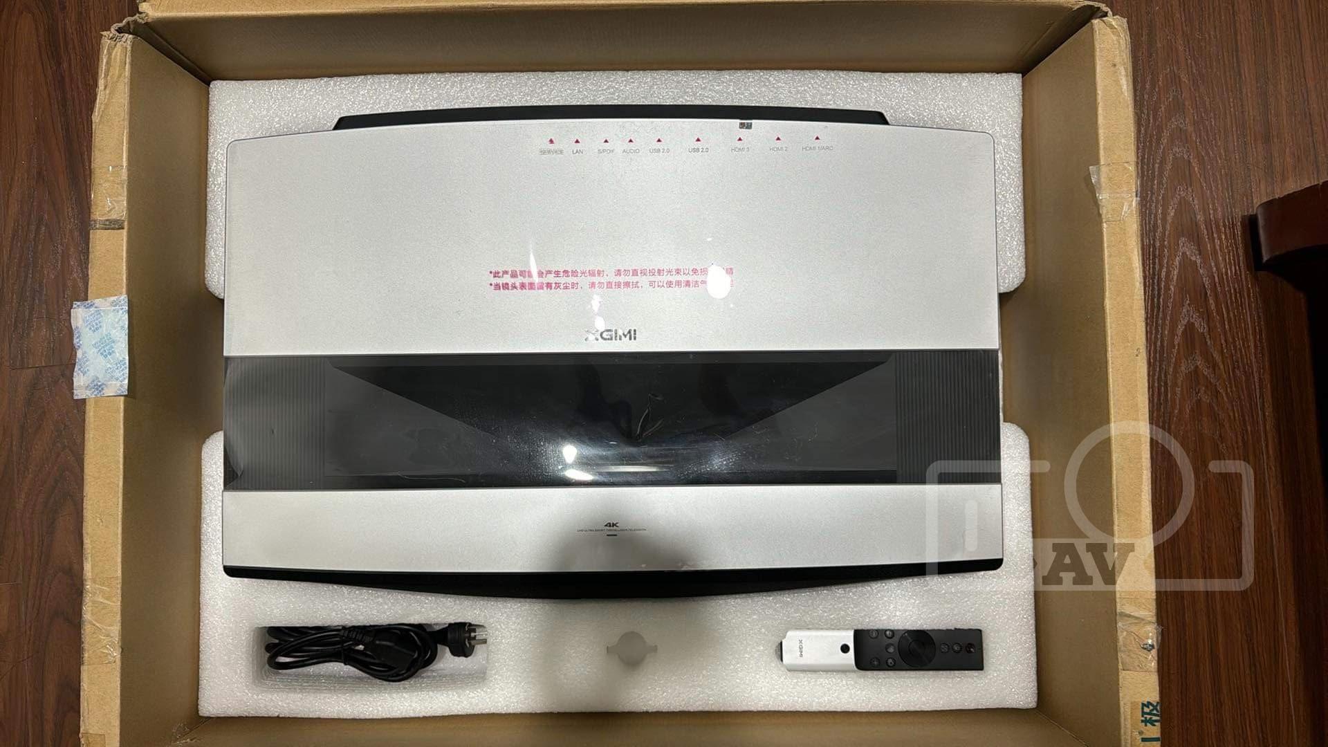 XGIMI AURA nội địa (A2) 4K 2400Ansi