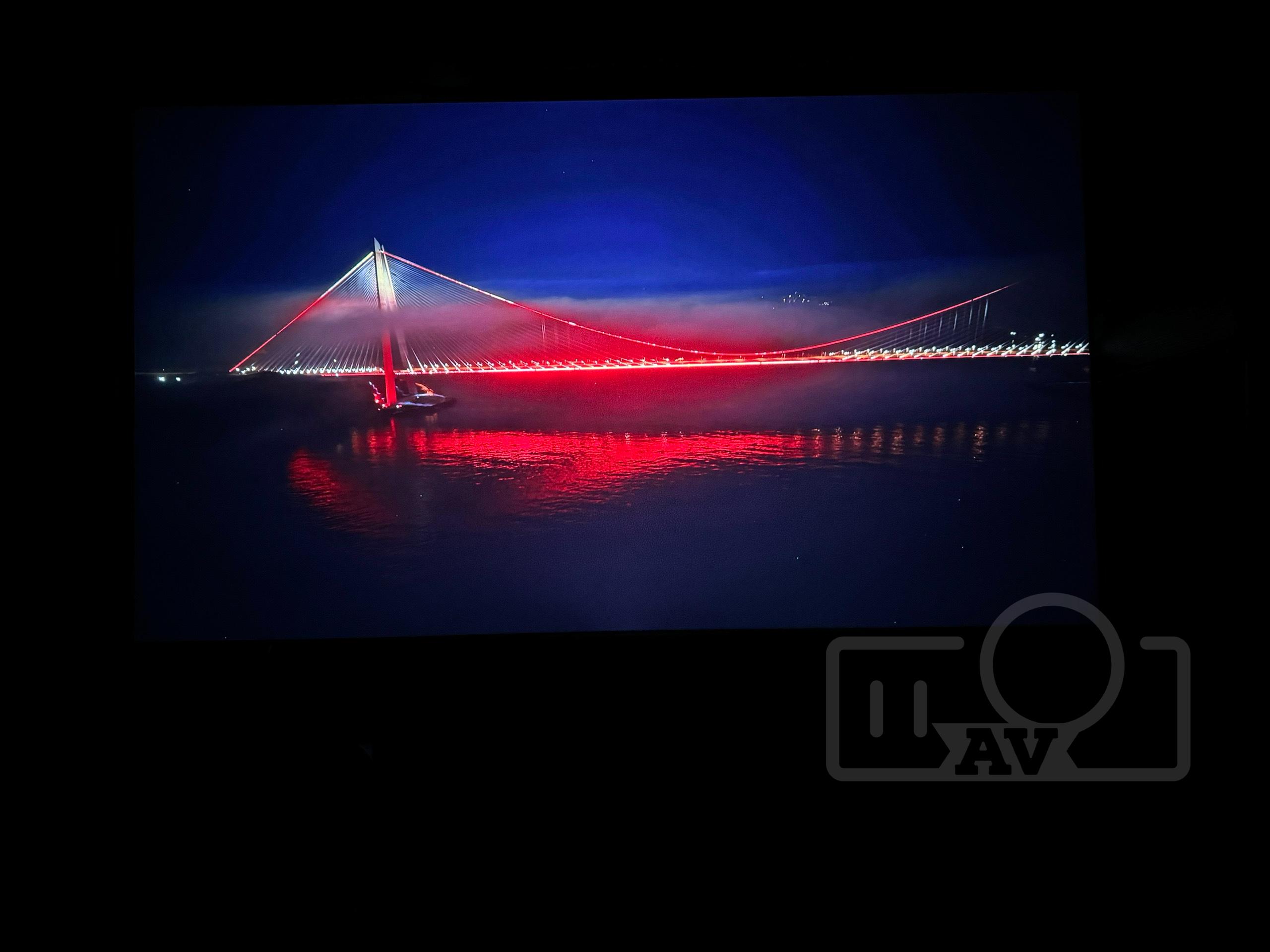 XGIMI A3 4K, 3500 ANSI lumens, Loa 60w, độ trễ thấp 240HZ