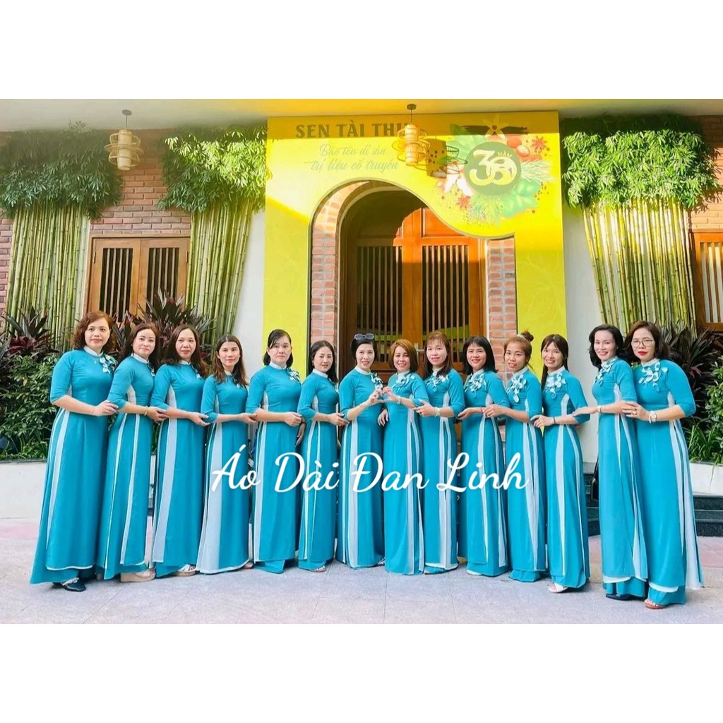 Áo dài 4 tà màu xanh cổ vịt may phối tà cực xinh - Áo Dài Đan Linh