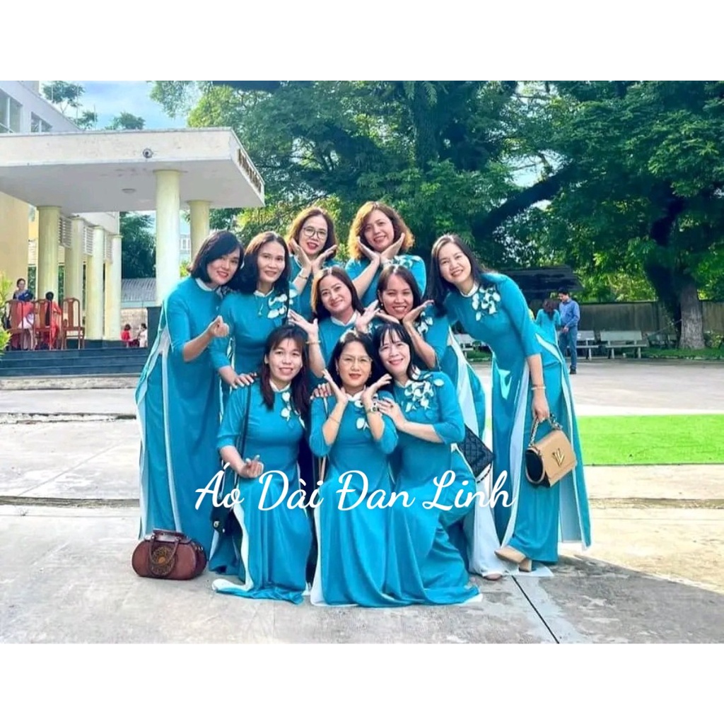 Áo dài 4 tà màu xanh cổ vịt may phối tà cực xinh - Áo Dài Đan Linh
