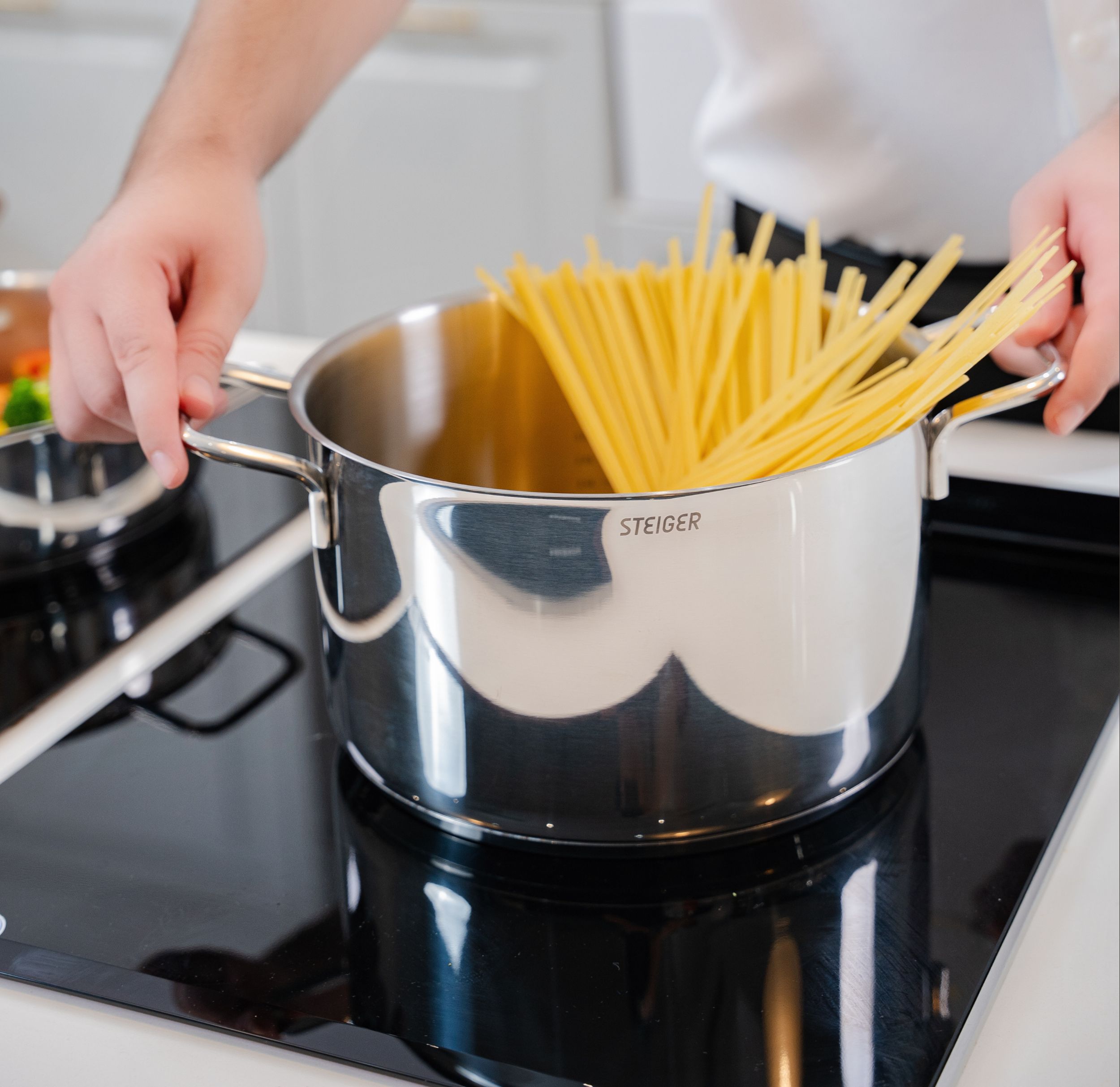 Sản phẩm test bộ Nồi Steiger Element Set 5 Món Đáy Liền