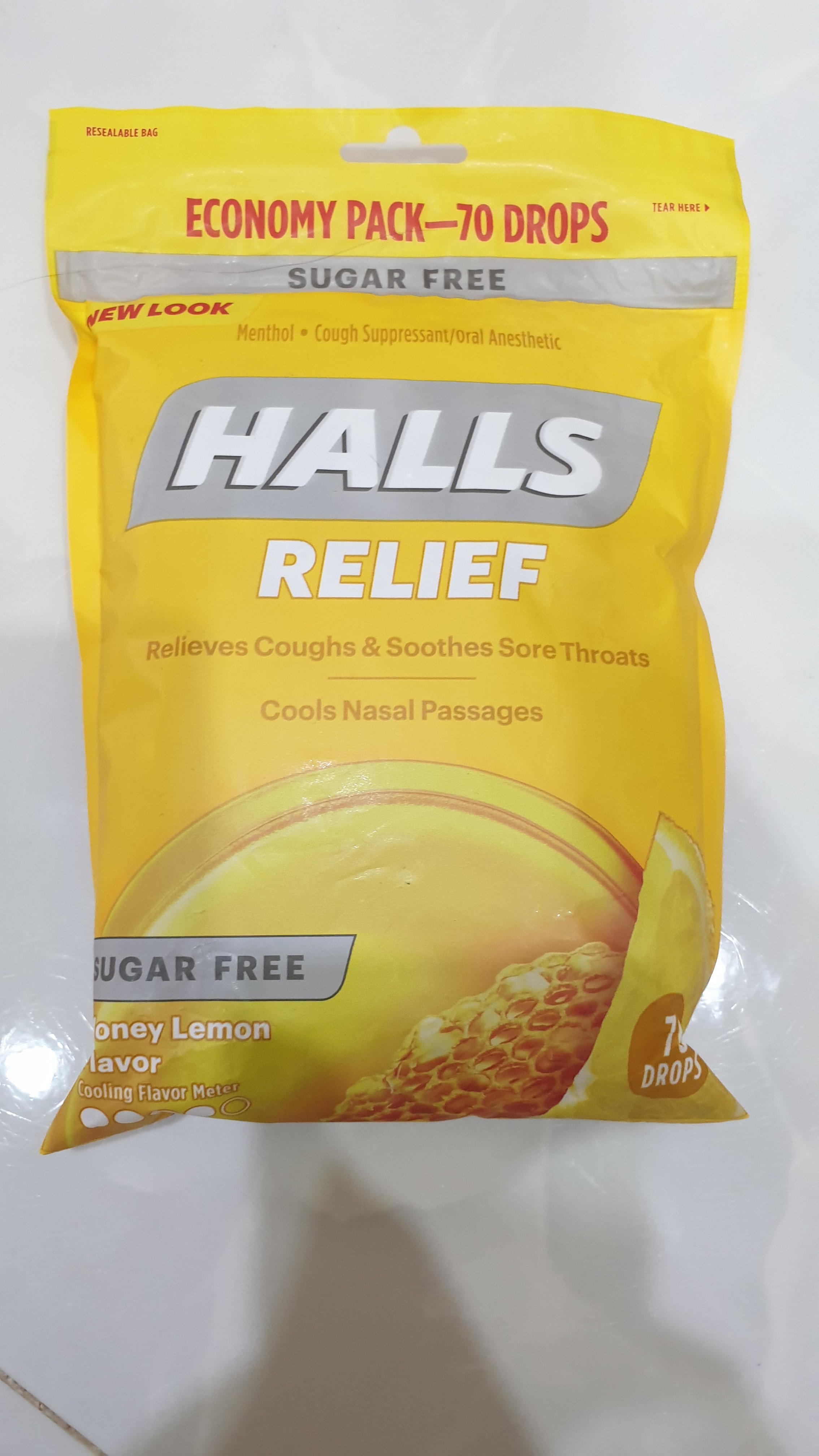 Kẹo Halls bổ sung Vitamin C không đường -  25 viên