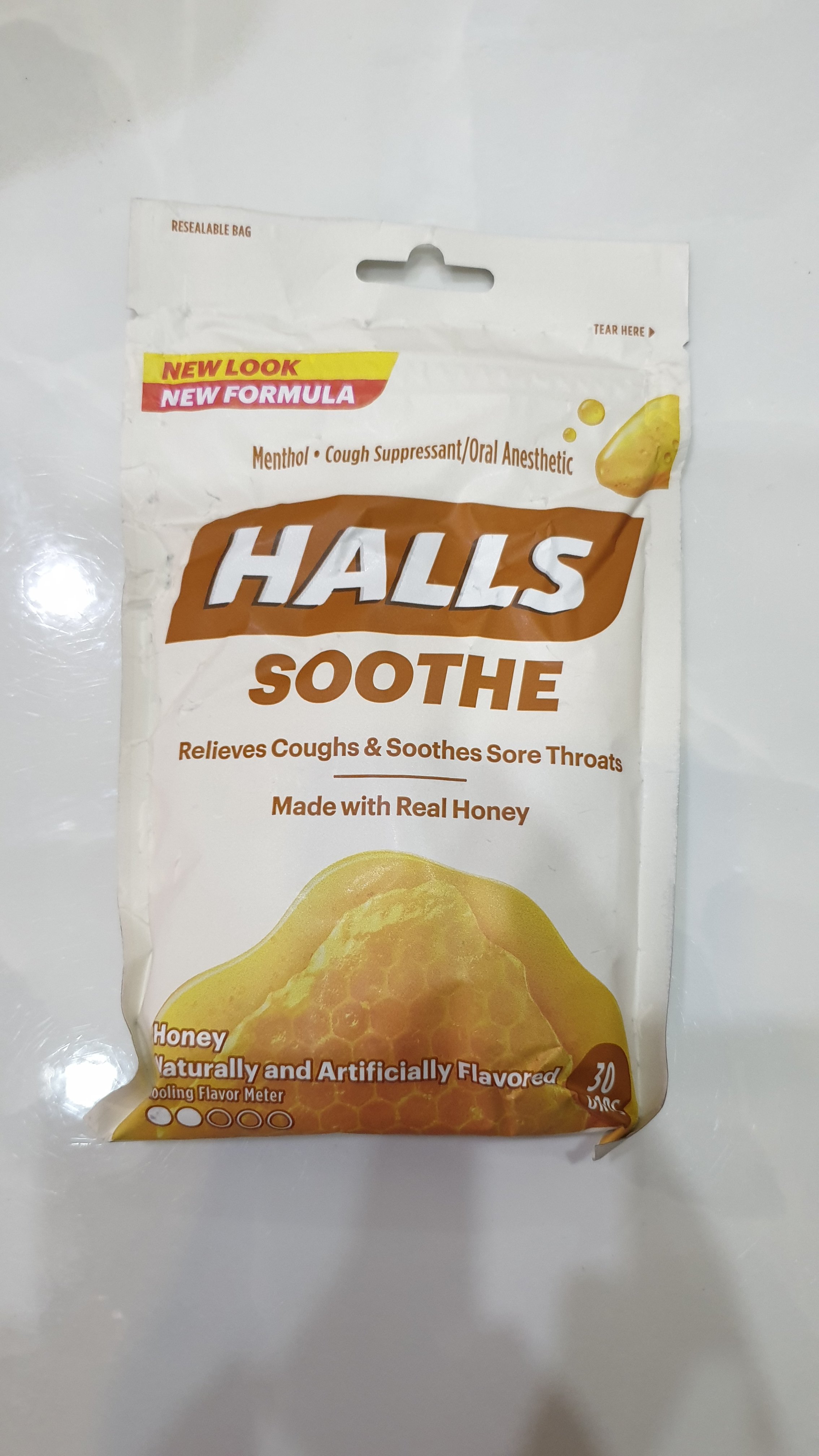 Kẹo Halls bổ sung Vitamin C không đường -  25 viên