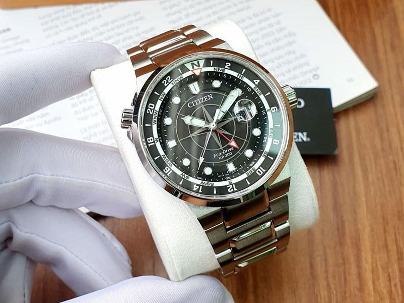 Citizen x Pantone - đồng hồ kể về người trẻ hoài cổ