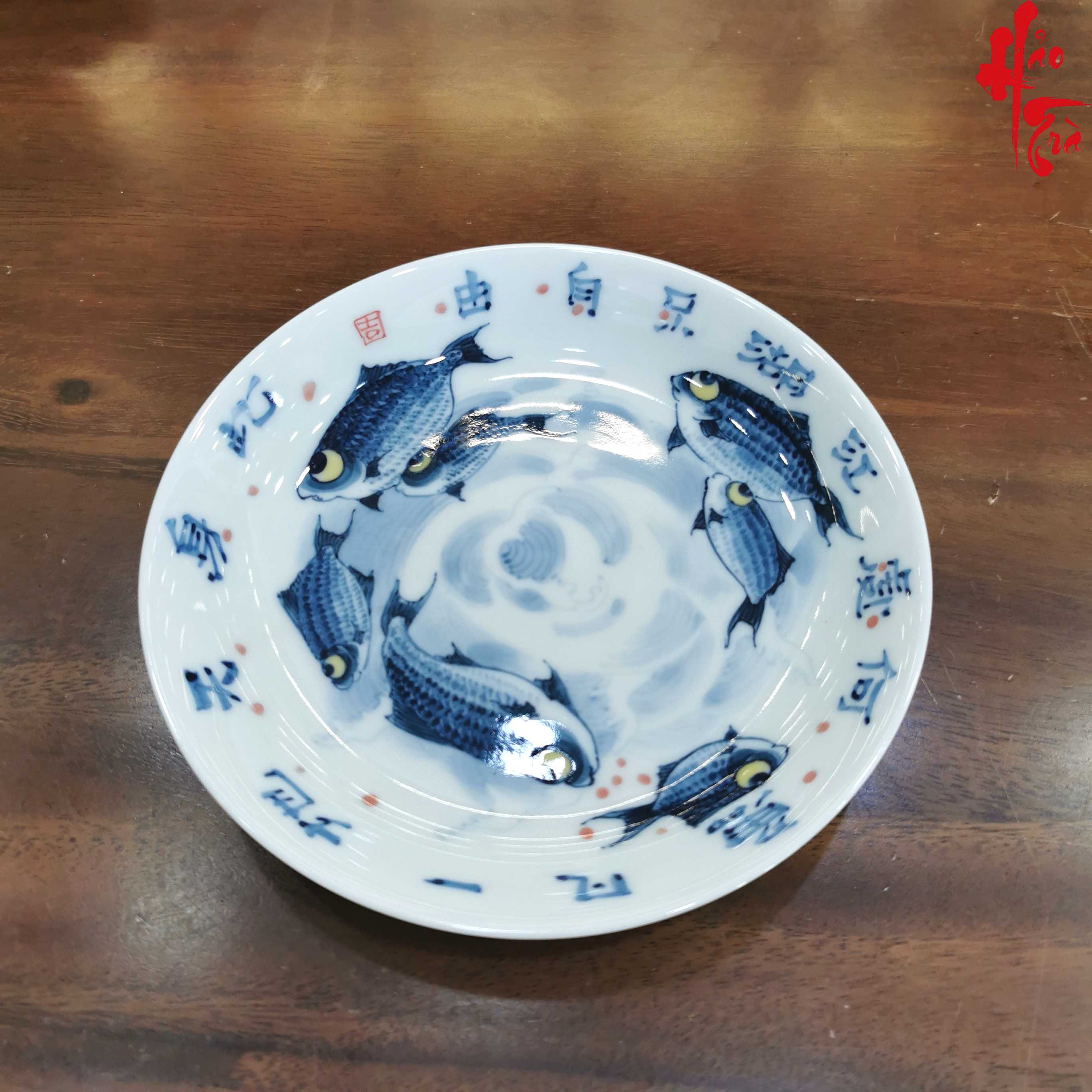 Dĩa Vẽ Tay Sứ Cảnh Đức Hình Cá đường kính 18 cm - D19