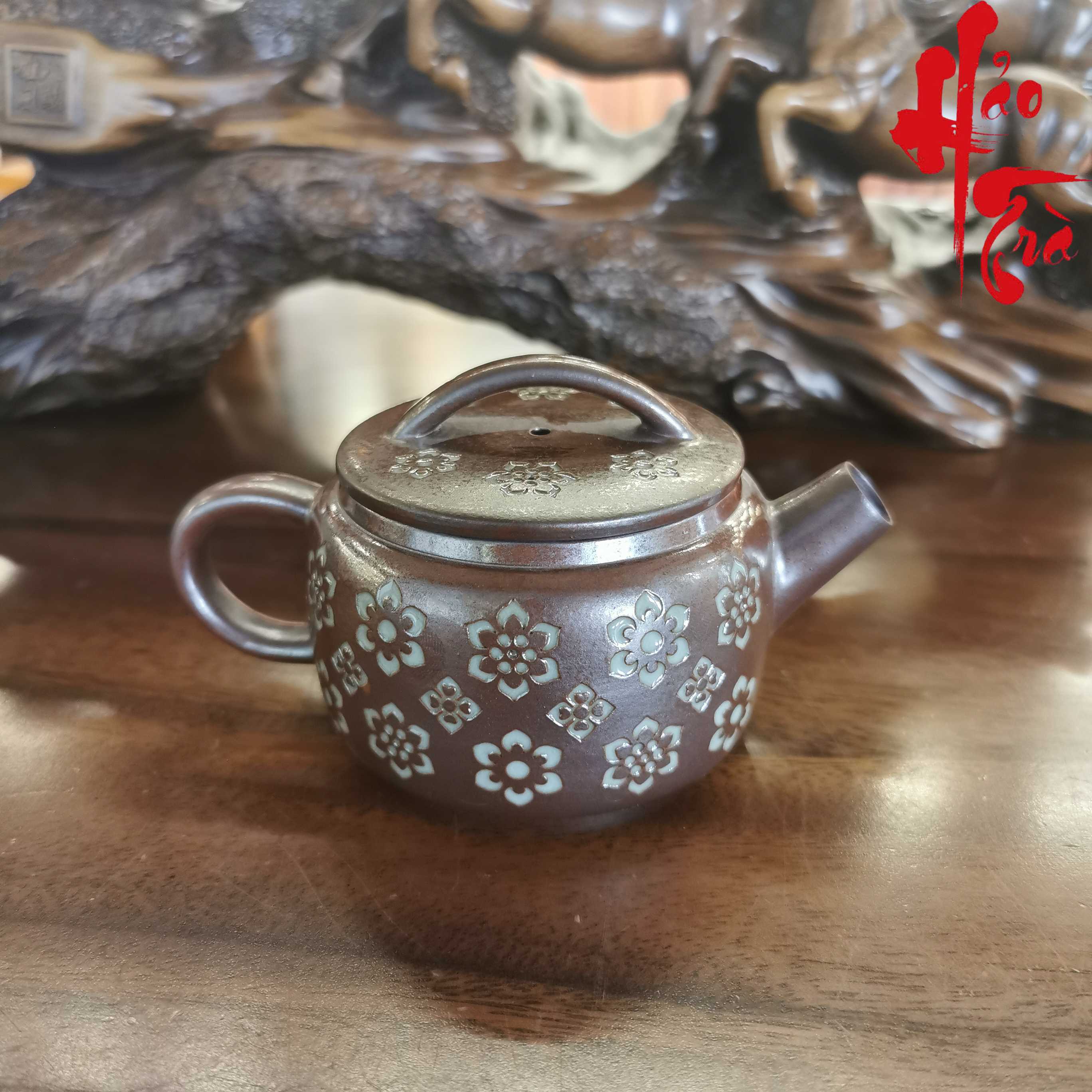 Ấm Gốm Sứ Long Tuyền Hình Hoa Anh Đào LT47AM - 160ml