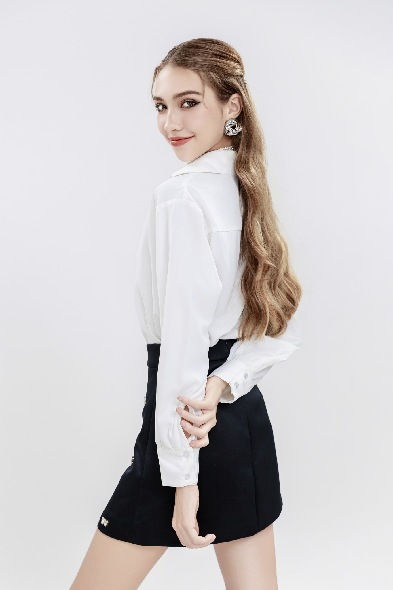 Alphabet Skirt - Chân váy A đính đá