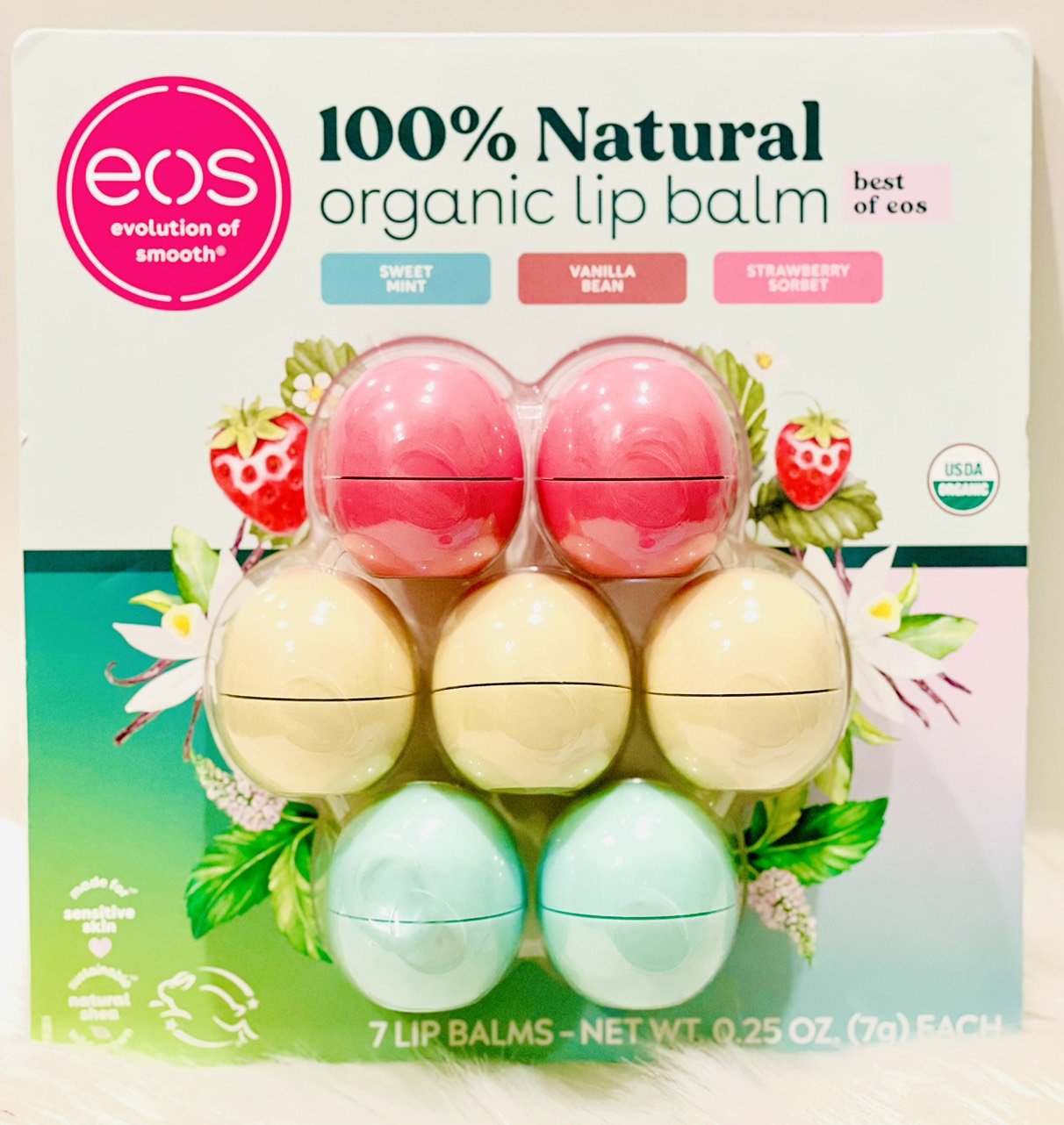 Son dưỡng môi quả trứng EOS (Mỹ) 100% Nature Organic ( Hàng Mỹ )- EOS lip balm