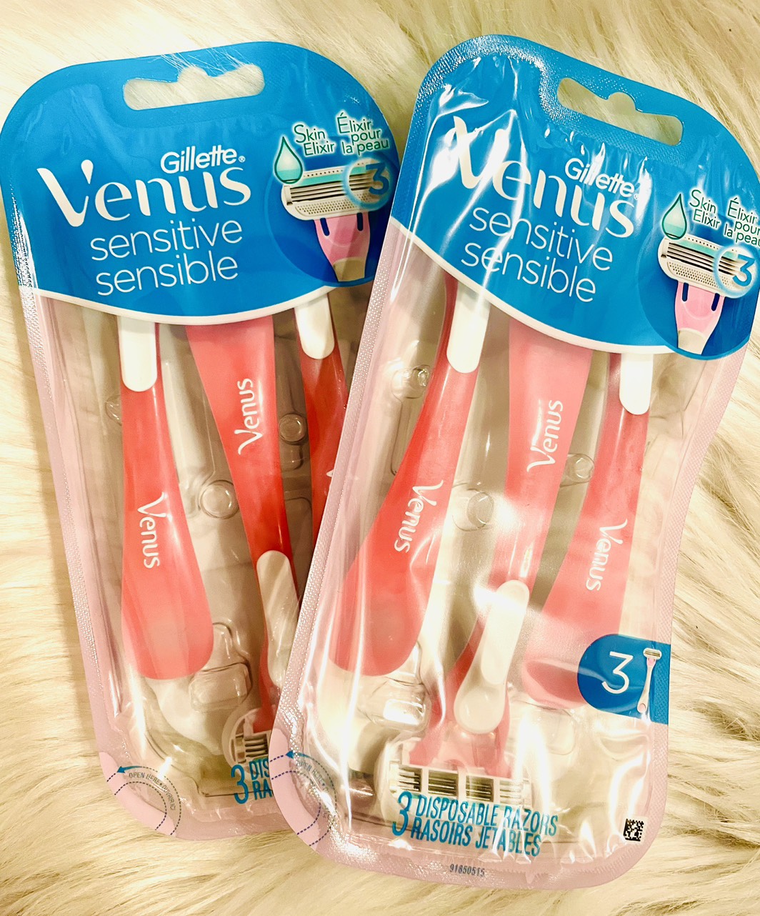 Dao cạo 3 lưỡi dành cho vùng nhạy cảm phụ nữ Gillete Venus Sensitive - set 3 cái