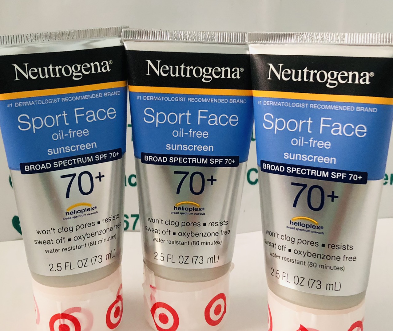 Kem chống nắng thể thao Neutrogena Sport Face oil Free SPF 70+73ml