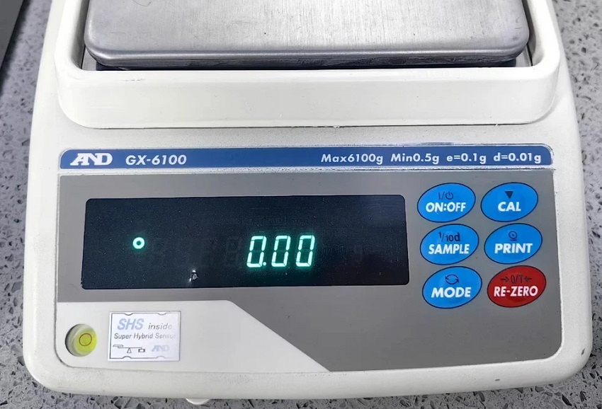 Cân 2 số lẻ chuẩn nội A&D - JAPAN MODEL GX-6100