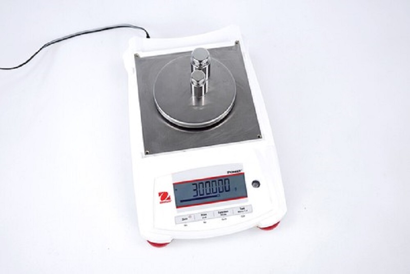 Cân bán phân tích điện tử hiện số - Chuẩn ngoại (520g x 0.001g) Model OHAUS PX523/E