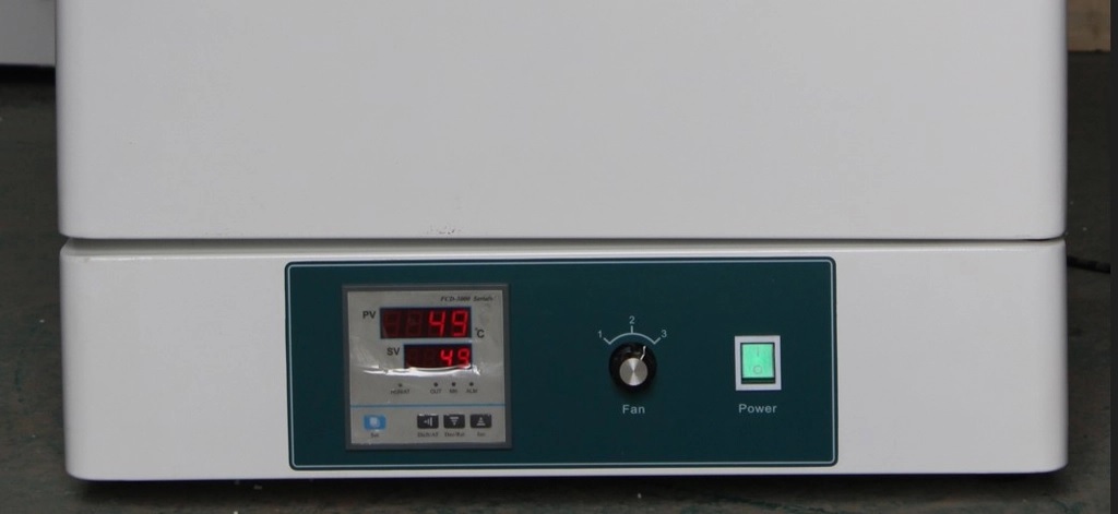 Tủ sấy 70 lít Trung Quốc WGZ - 9070B